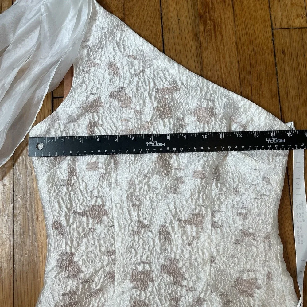 NWT Elliatt XXS Ivory April Cocktail Wedding Mini Dress One Shoulder Elegant NEW